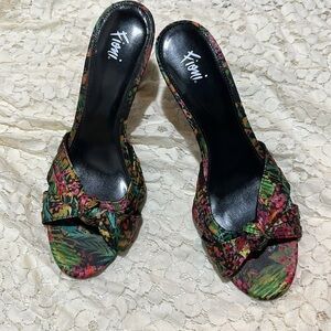 FIONI Black with Flowers Slide On Heels Sandals Size US 9.5